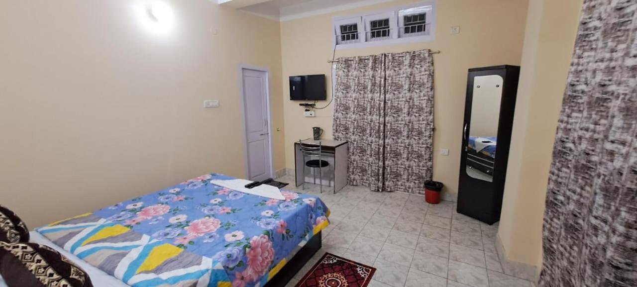 Green Vista Homestay Guwahati Buitenkant foto