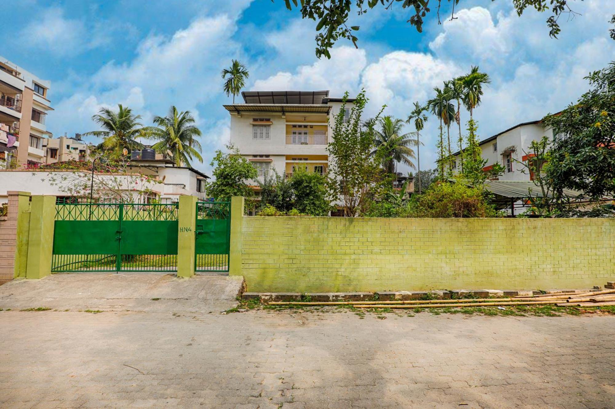 Green Vista Homestay Guwahati Buitenkant foto