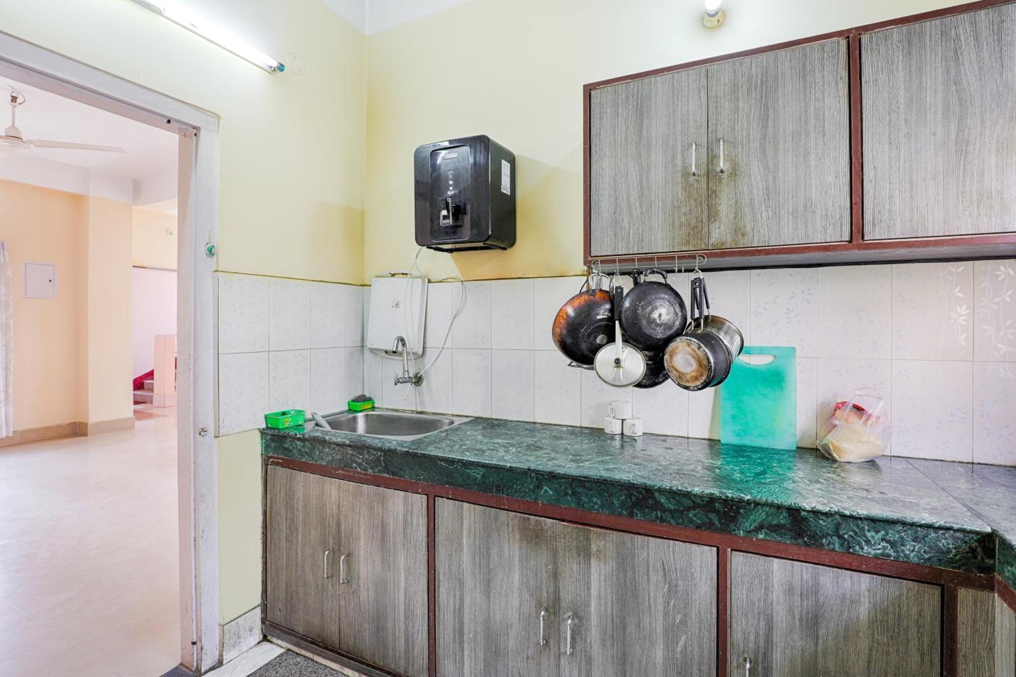 Green Vista Homestay Guwahati Buitenkant foto