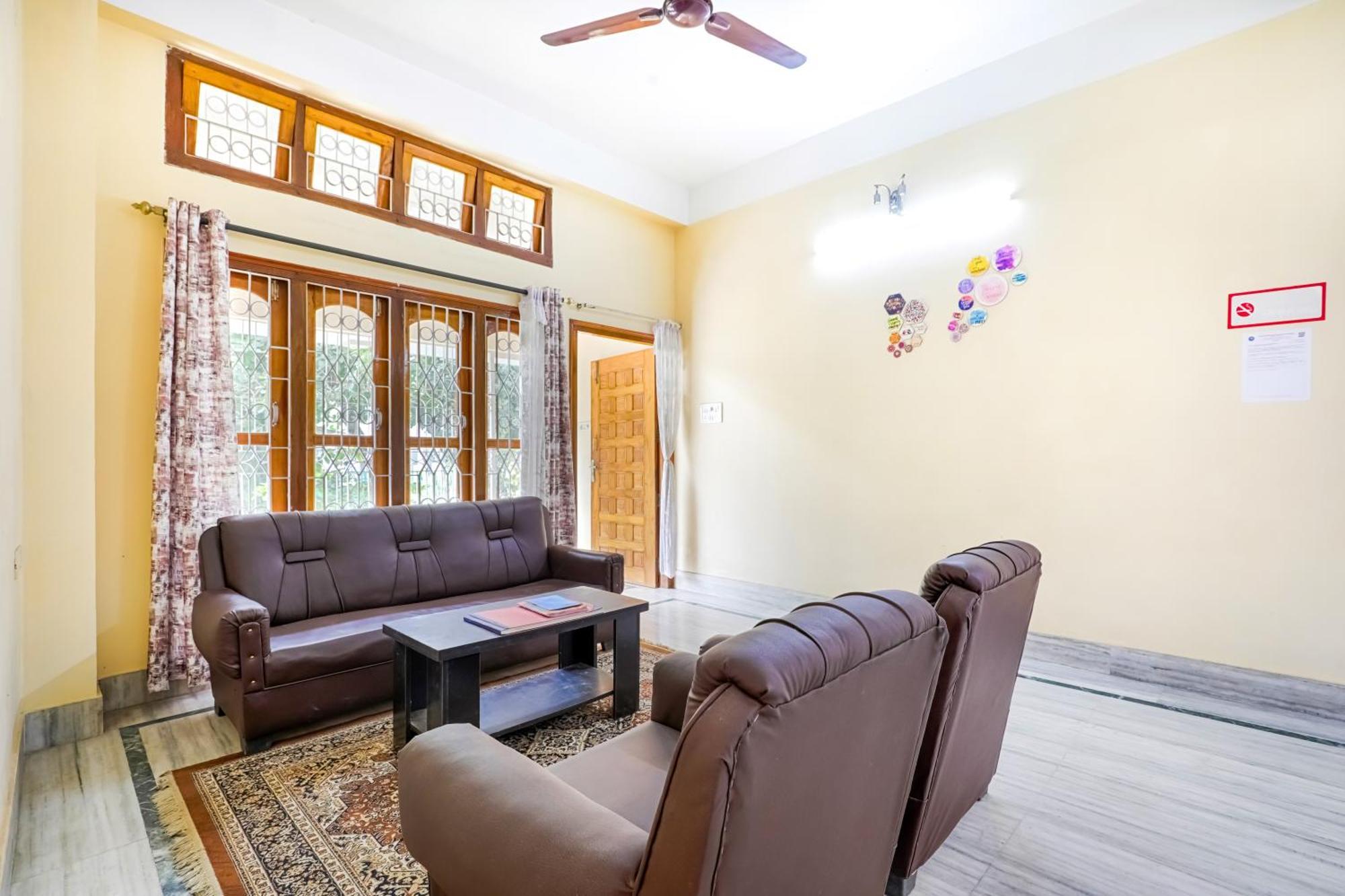 Green Vista Homestay Guwahati Buitenkant foto
